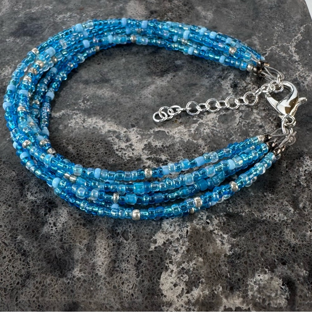 HAND CRAFTED BRACELET Ocean Blue Multi-Strand Czech Glass Beaded Delicate NWT - Picture 11 of 16